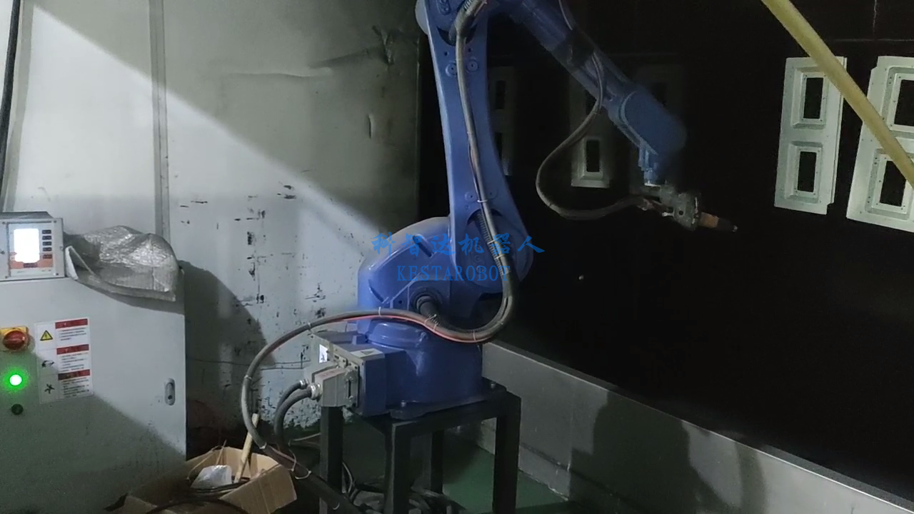 跟蹤噴粉機器人(游戲機左右側(cè)板)(圖2) 跟蹤噴粉機器人(游戲機左右側(cè)板)(圖2)