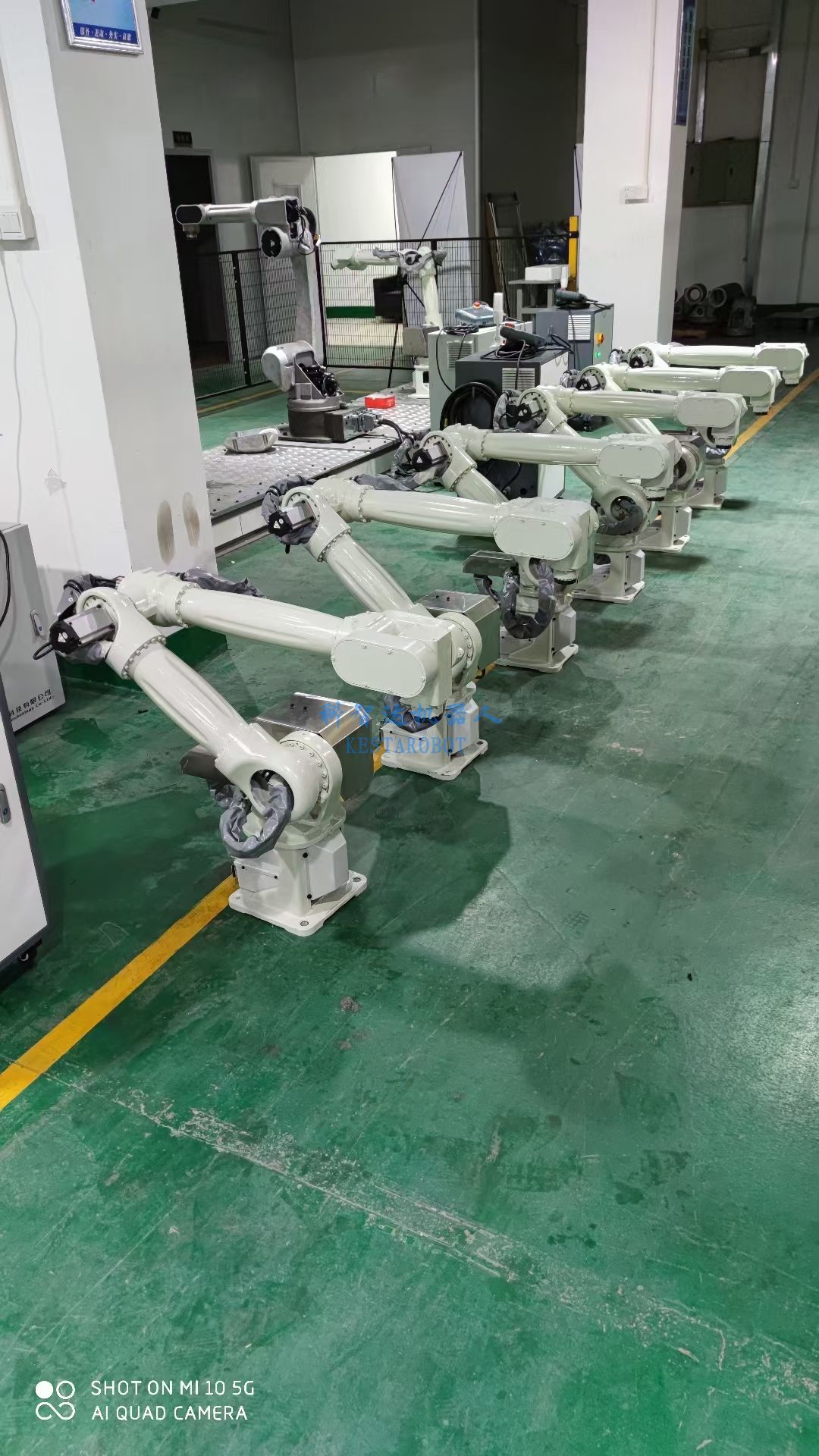 六軸機器人批量生產中(圖8) 六軸機器人批量生產中(圖8)