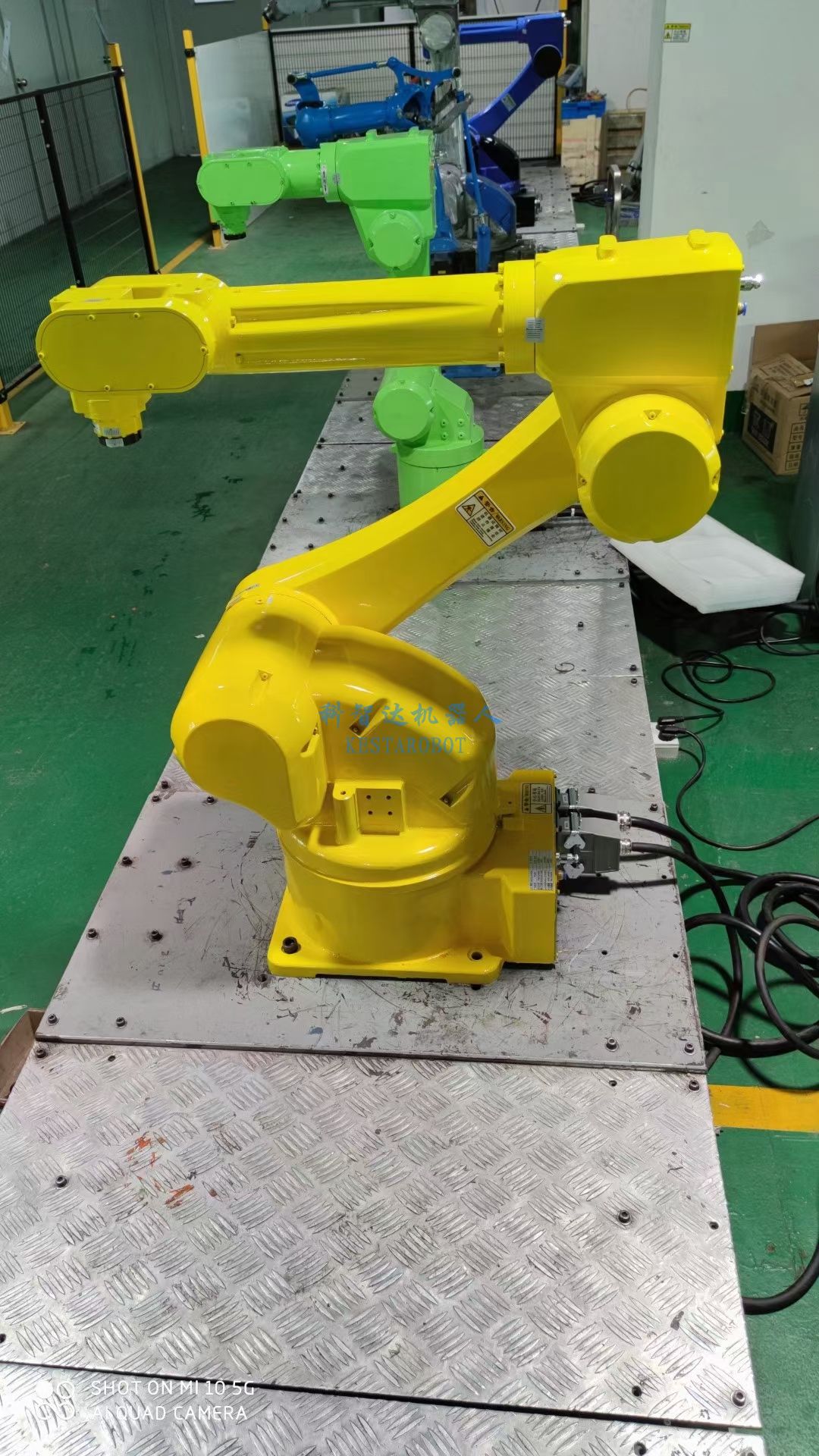 六軸機器人批量生產中(圖10) 六軸機器人批量生產中(圖10)